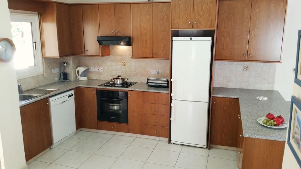 Villa Nektaria Green Bay DPSV308