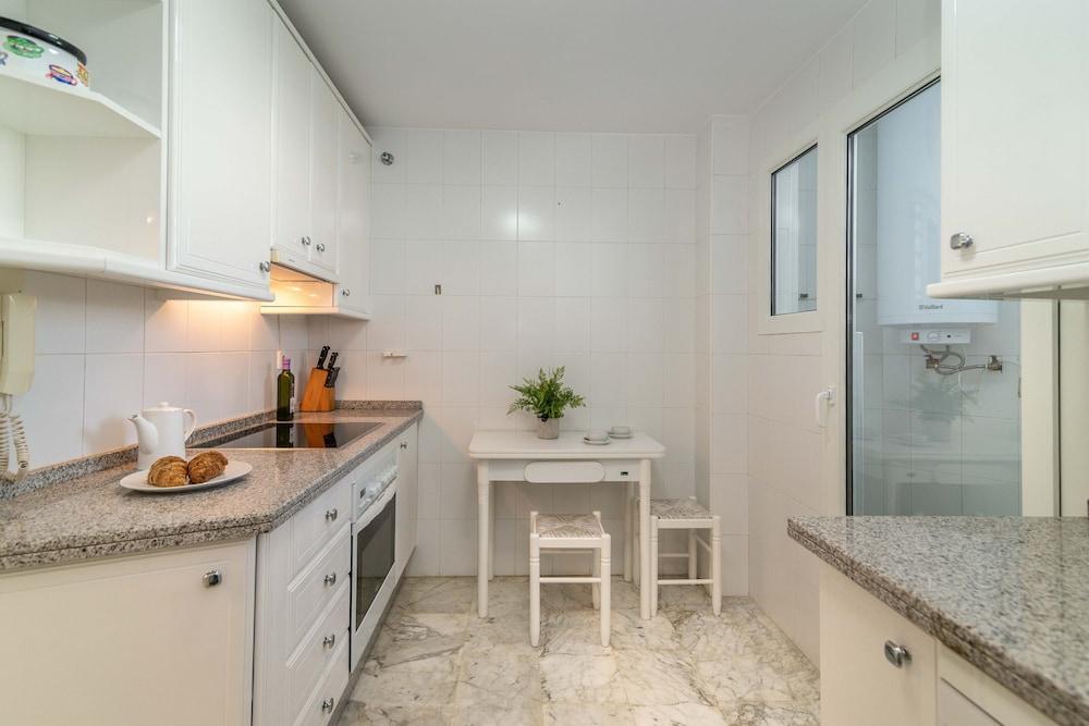 Whispering Palms Apartment