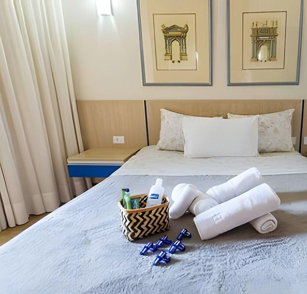 OZPED Flats Particulares Bonaparte