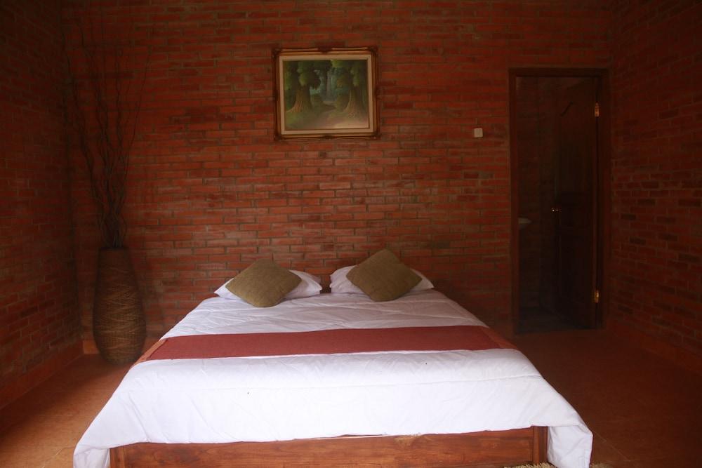 Villa Makcik Yogyakarta