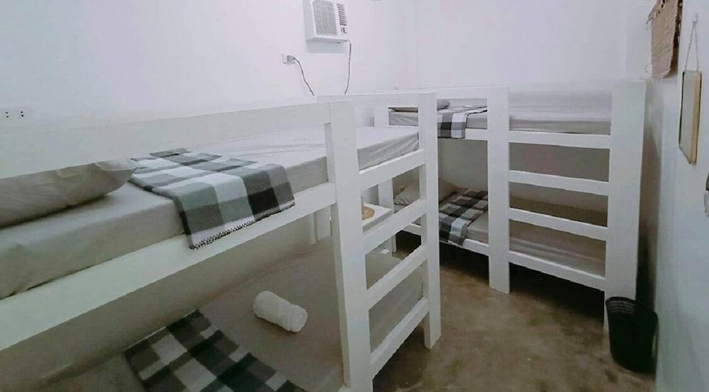 Tropical Vibes Inn Siargao