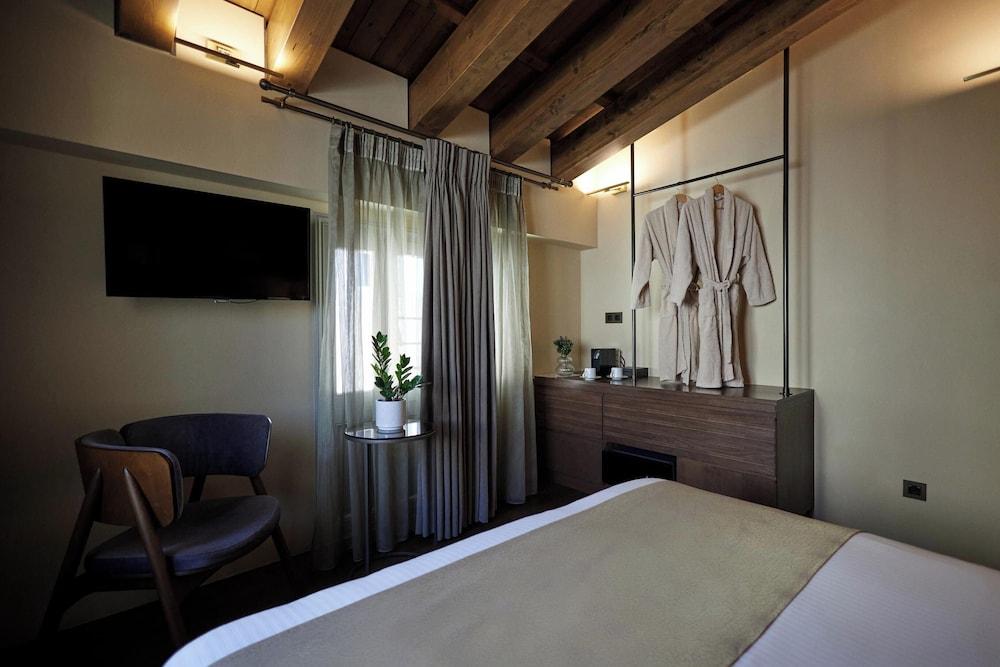 Athens 1890 Hotel & Spa