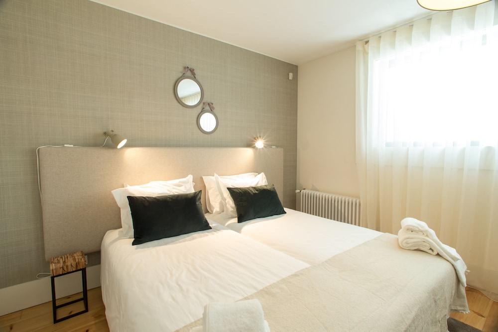 Douro Triplex - Stunning River Views by Porto City Hosts