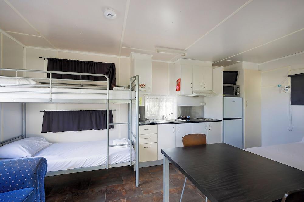 Reflections Lake Keepit - Holiday Park