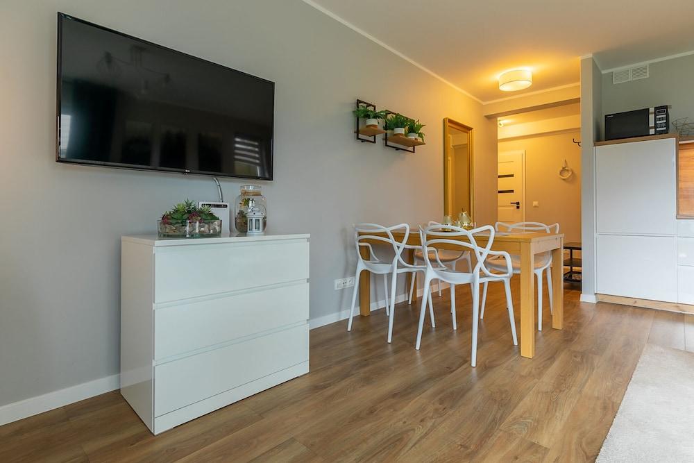 RentPlanet - Apartamenty Izerska