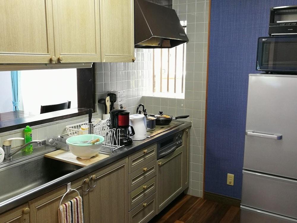 Sea Side House POLEPOLE