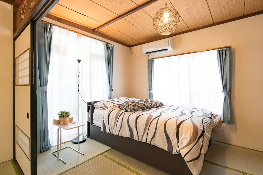 Naha Asahibashi Condominium HOLIDAY