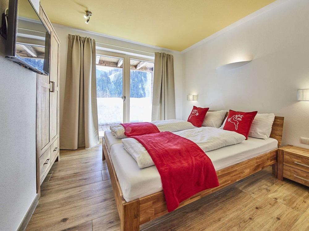 Modern Chalet With Sauna