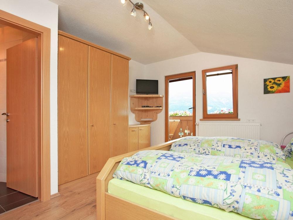 Welcoming Apartment in Hollersbach im Pinzgau near Ski Area