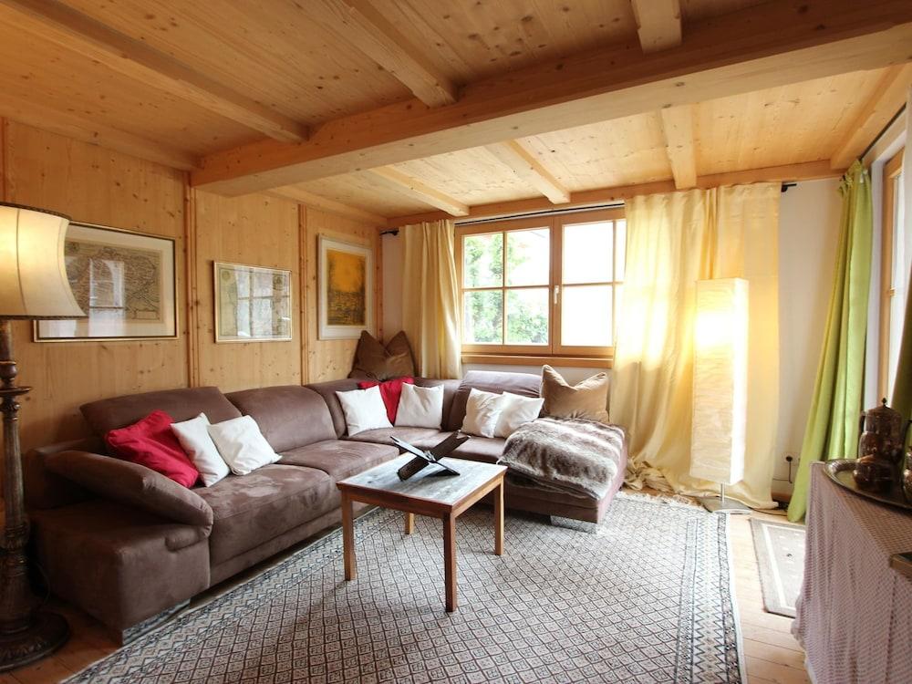 Chalet in St Johann on Ski Slopes