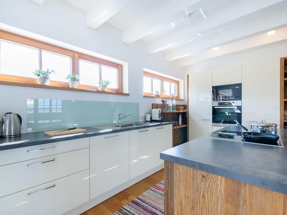 Apartment With Sauna and Ski In/out