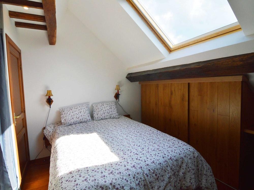 Spacious Ardennes Getaway
