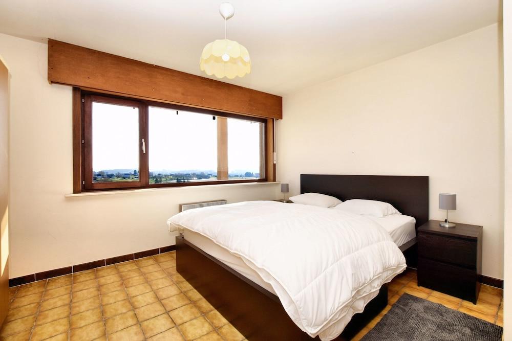 Holiday Home in Nadrin With Private Terrace