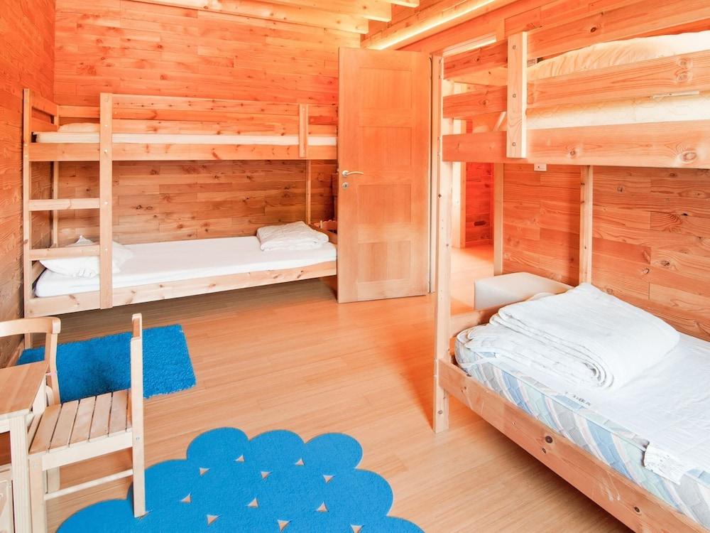 Villa in Freyneux With Garden