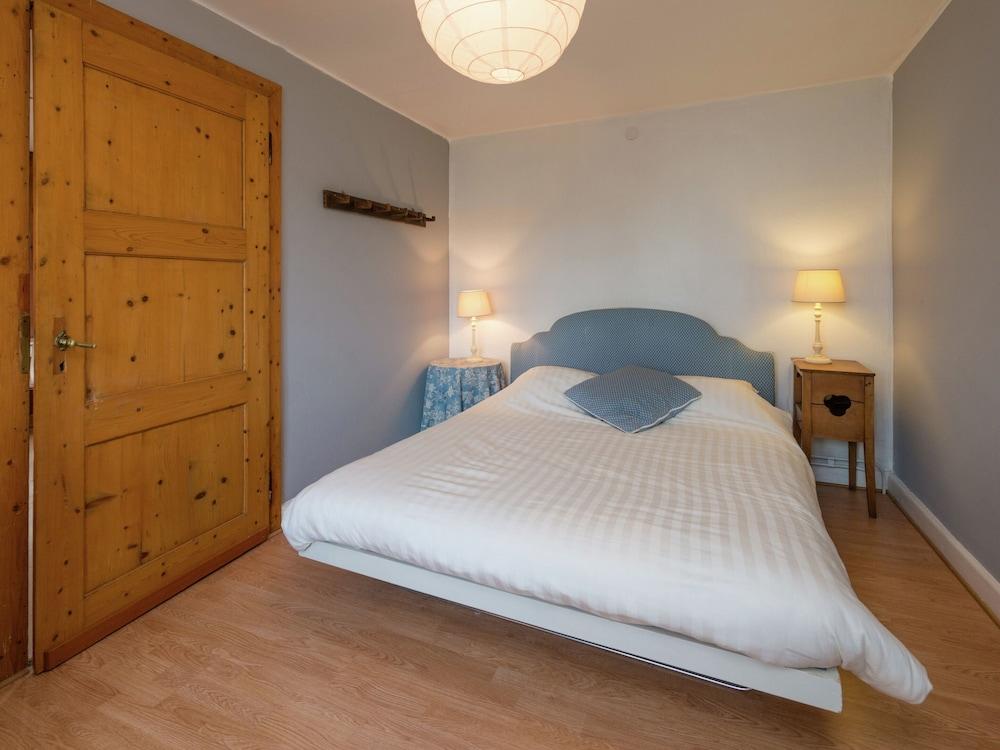 Medieval Farmhouse With Private Garden