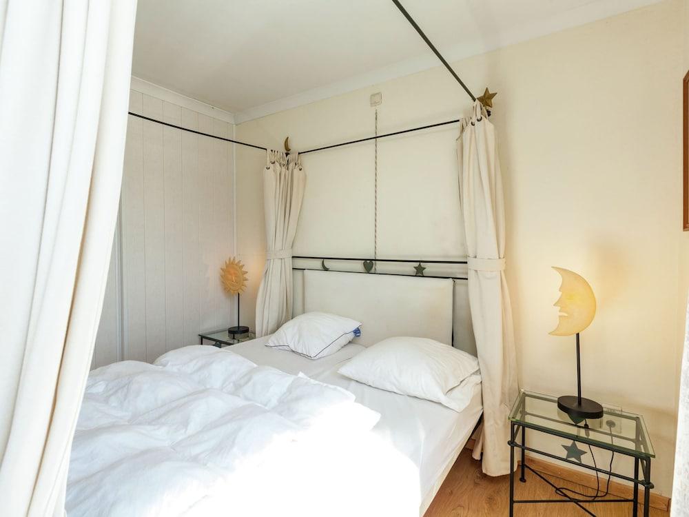 Villa Stay With Pool & Sauna