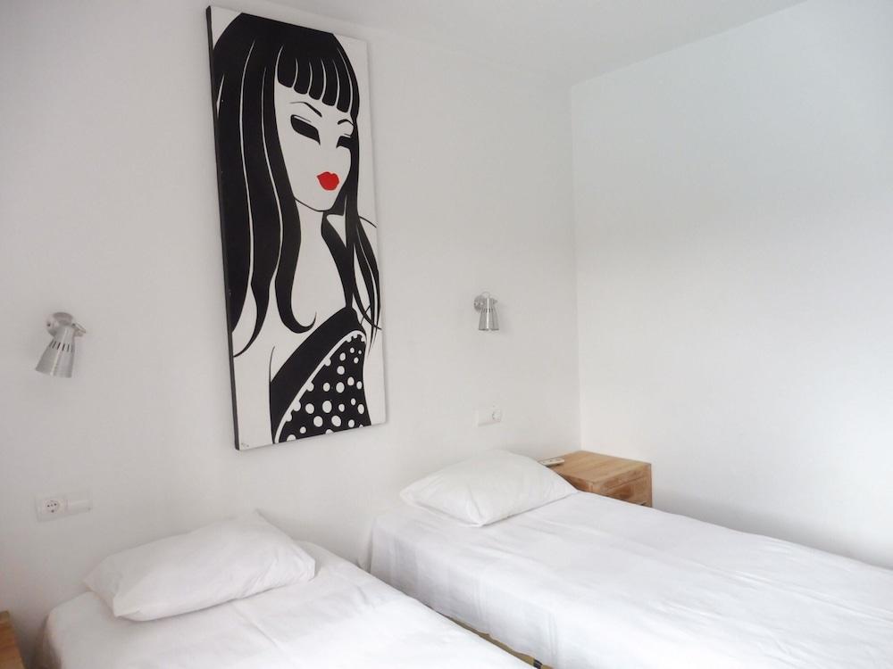 Villa in Cala Tarida With Private Pool & Sea View