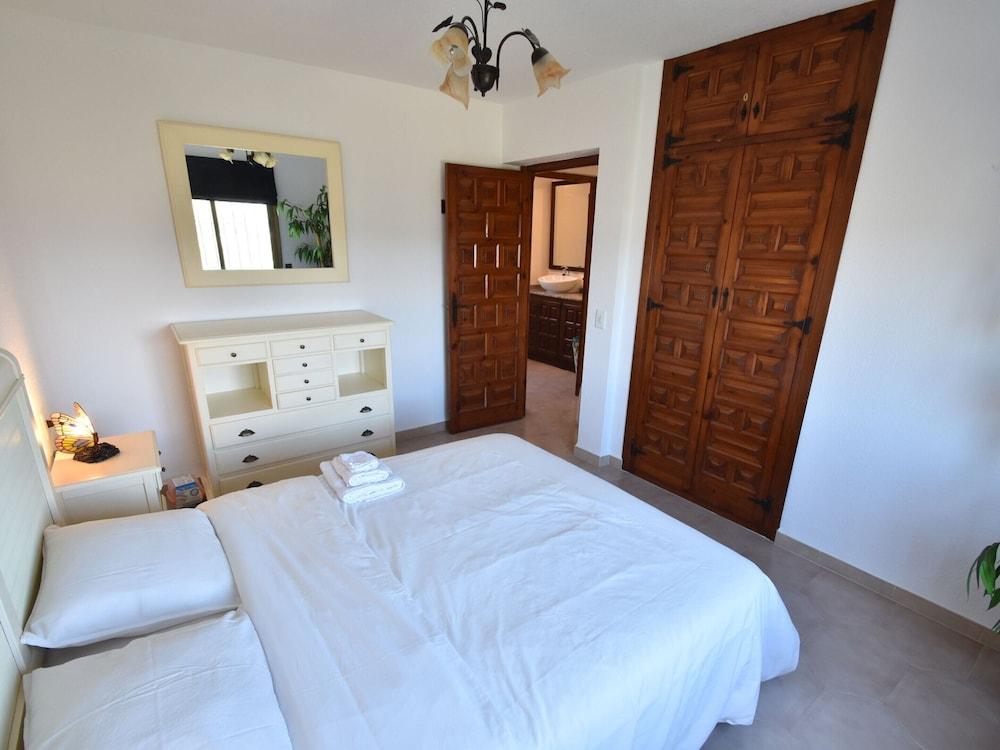 Villa in Benitachell With Pool Near Cumbre Beach