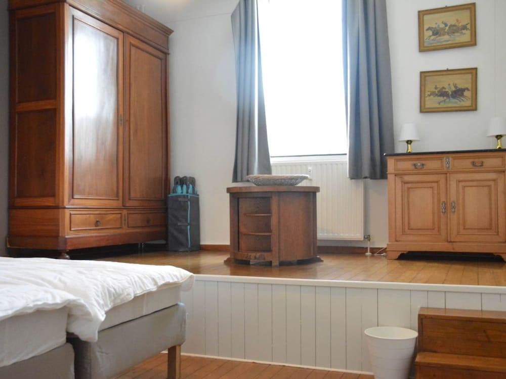 Group Escape by Molignee River