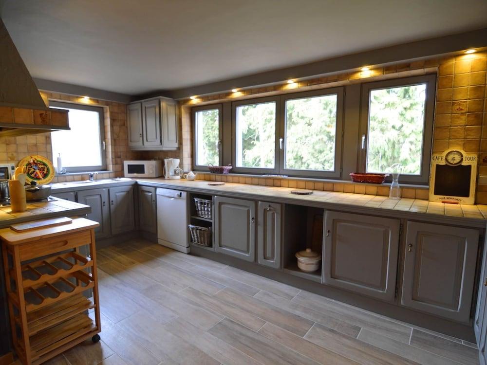 Holiday Home in Falaen Near Montaigle Castle