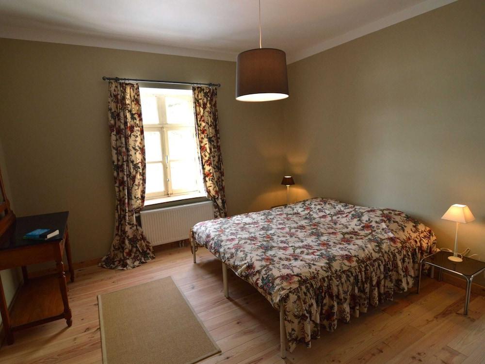 Peaceful Retreat in Roumont