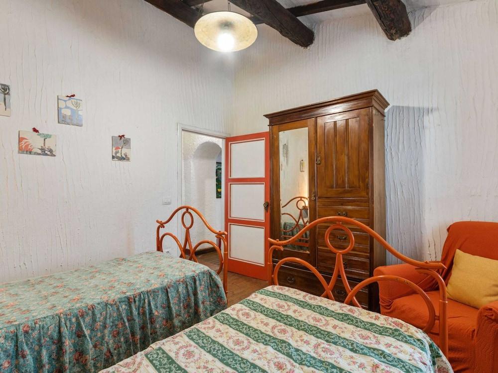 Idyllic Retreat in Tuscany