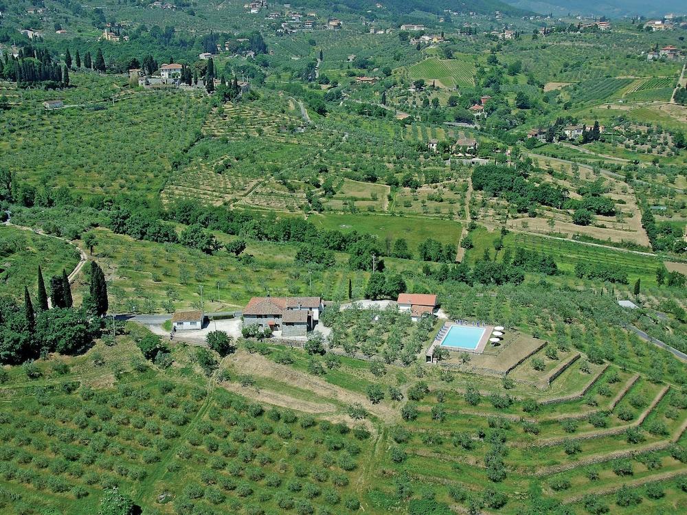 Farmhouse Abode With Pool and Tuscan Charm