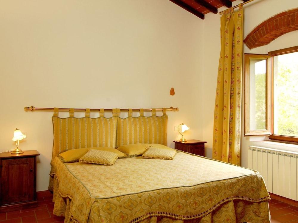 Tuscan Stay in Wine Country