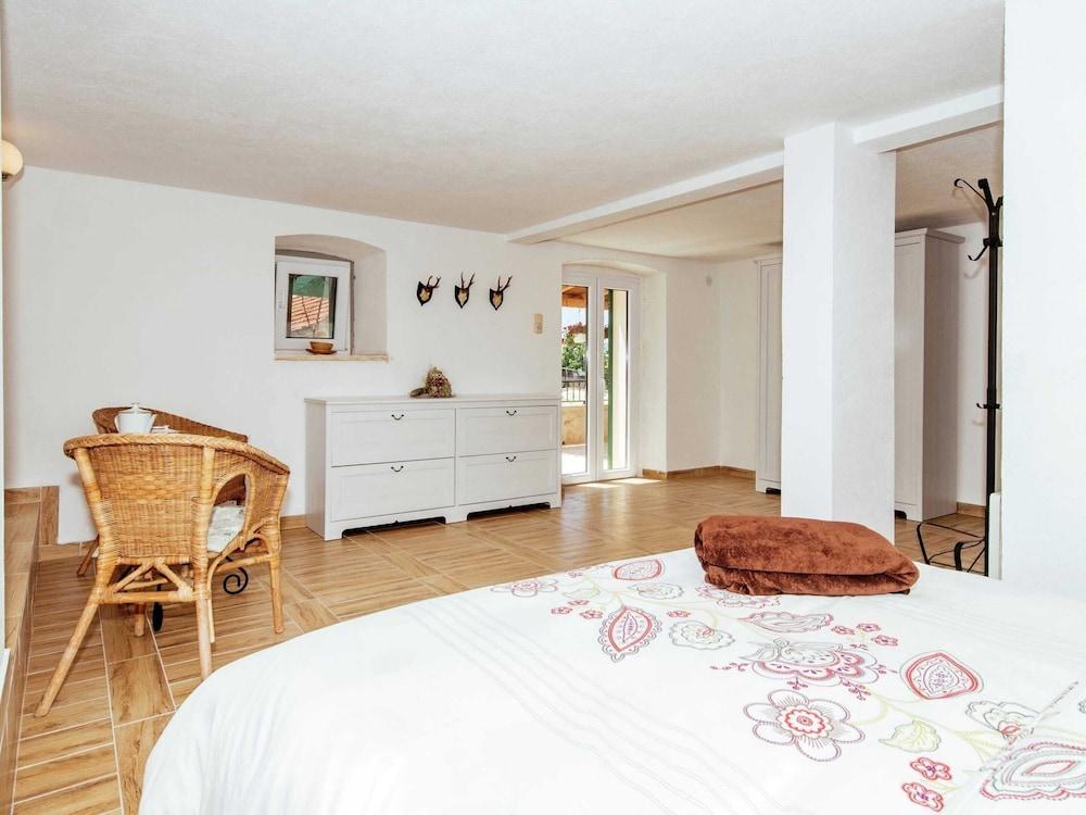 Holiday Home Zaton With Pool Near River Canyon