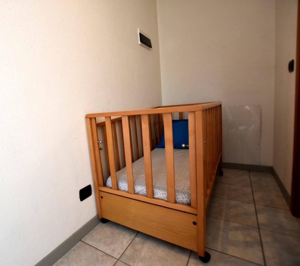 Belvilla by OYO Flat With Terrace Near the Lake