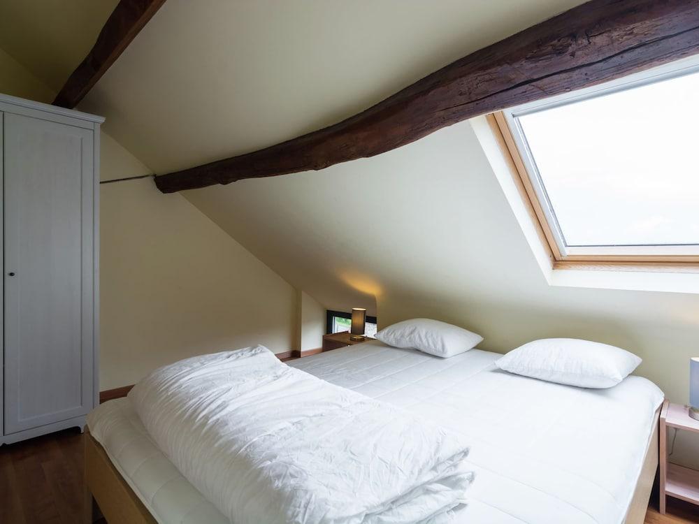 Cozy Bedrooms Cottage, Soumoy