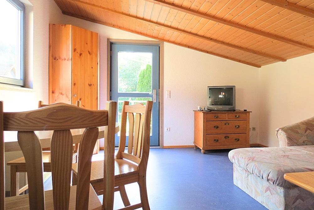 Charmante Wohnung mit Eigener Terrasse