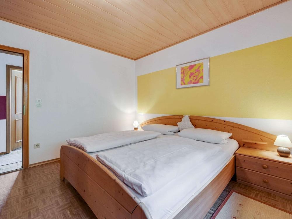 Idyllisches Ferienhaus mit Wald in der Nahe