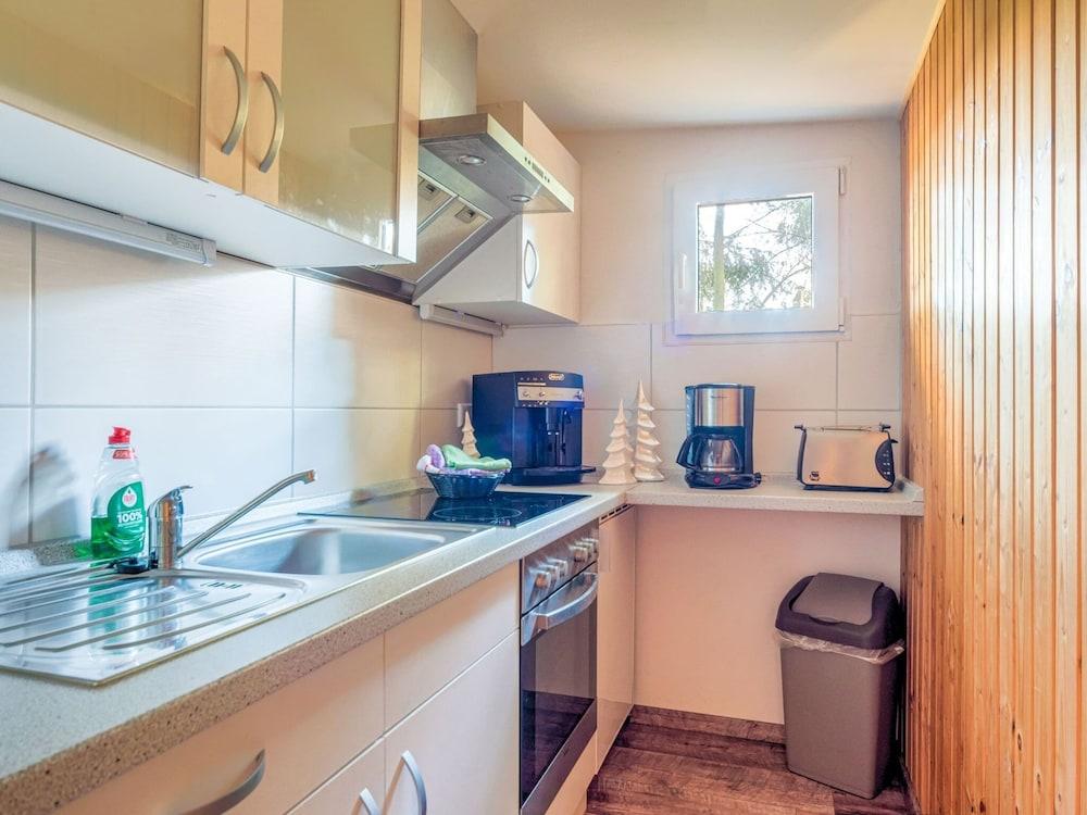 Hideaway With Lakeside Leisure