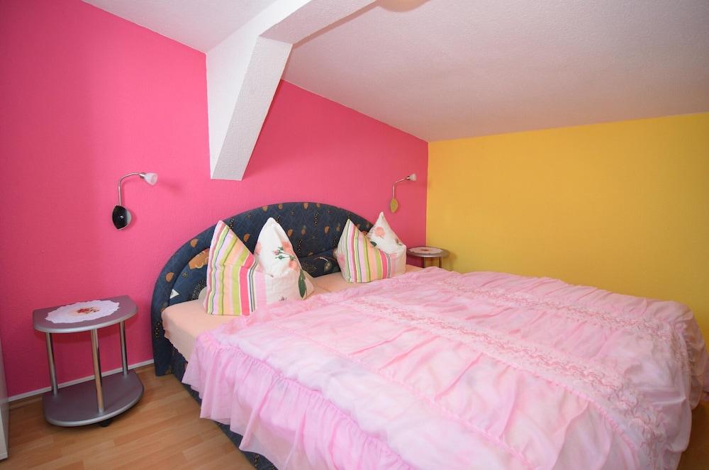 Neustadt 2BR With Garden