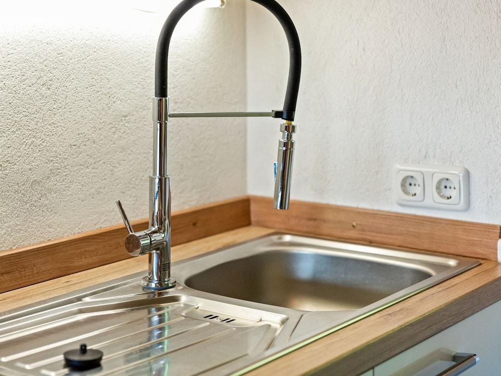 Comfy Apartment in Hollersbach im Pinzgau near Lake