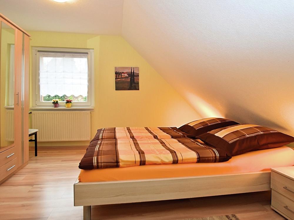 Peaceful Family Base in Floh