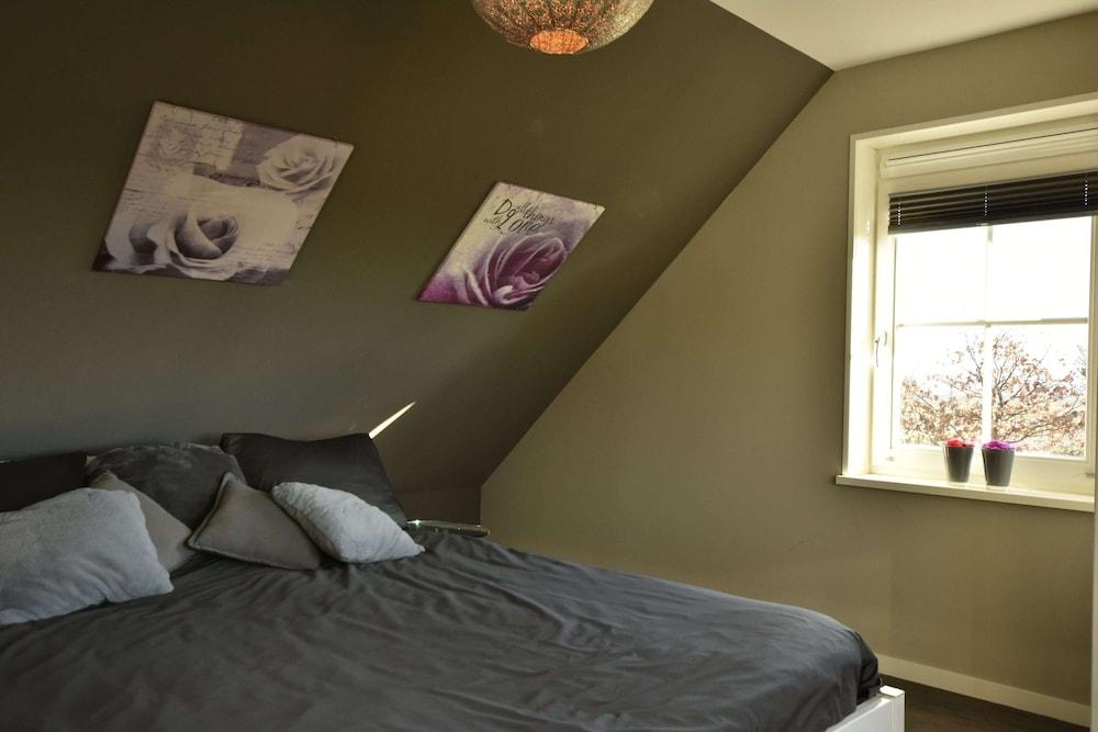 Villa in Schoorl With Garden