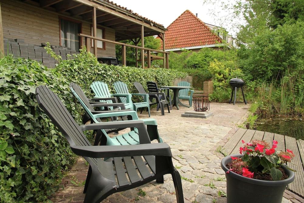 Holiday Home in Friesland Near Lake Nederhorst