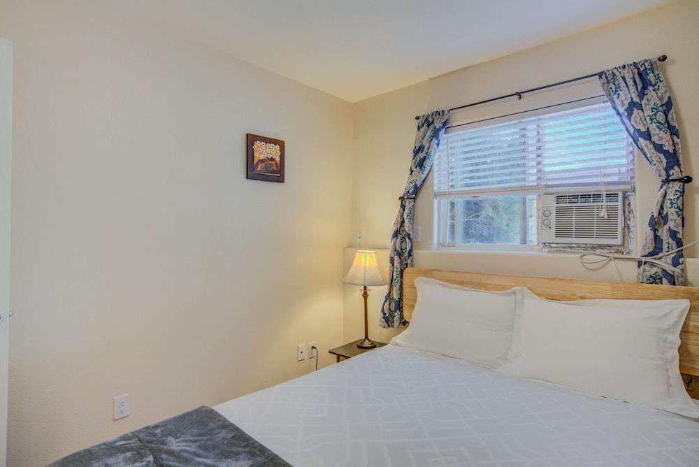 2 BD Value-stay Dog-friendly!