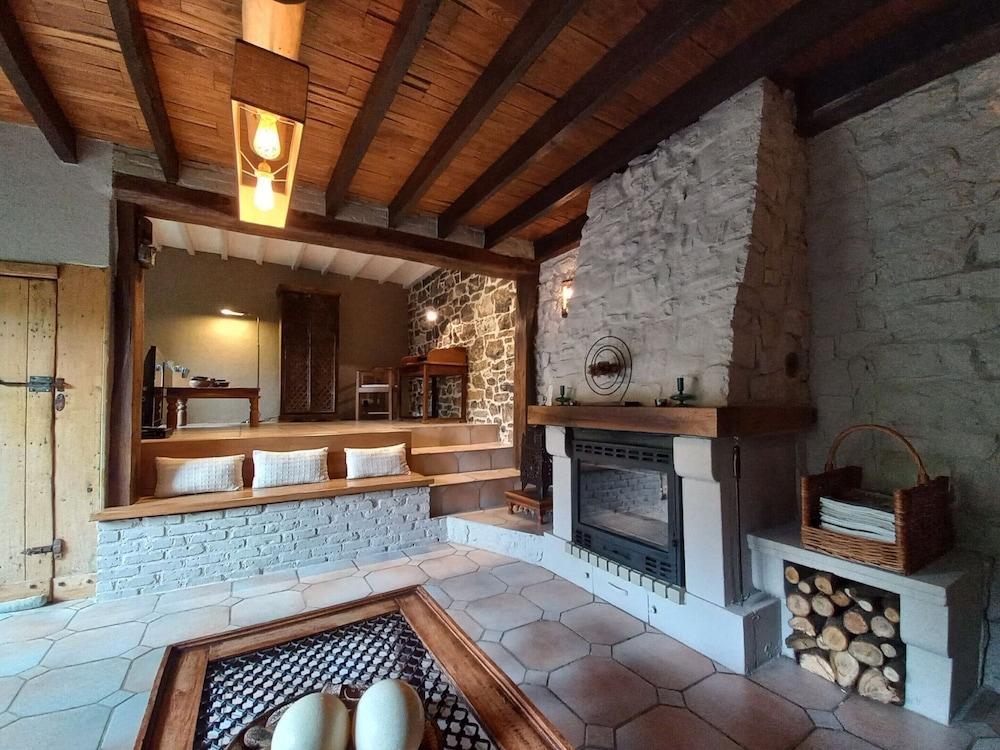 Charming Cottage in a Farm With Views