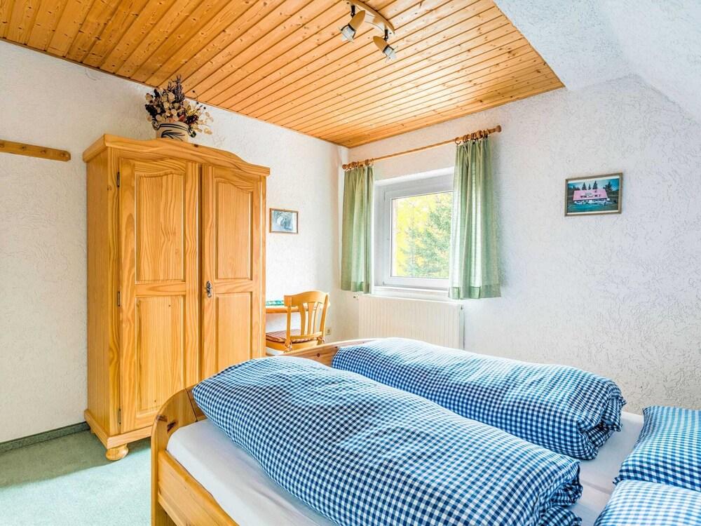 Modern Apartment in Tabarz Thüringer Wald With Garden