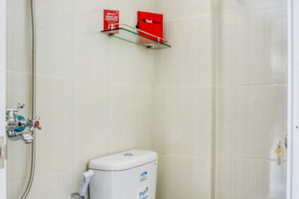 RedDoorz @ Plemburan Jakal 2