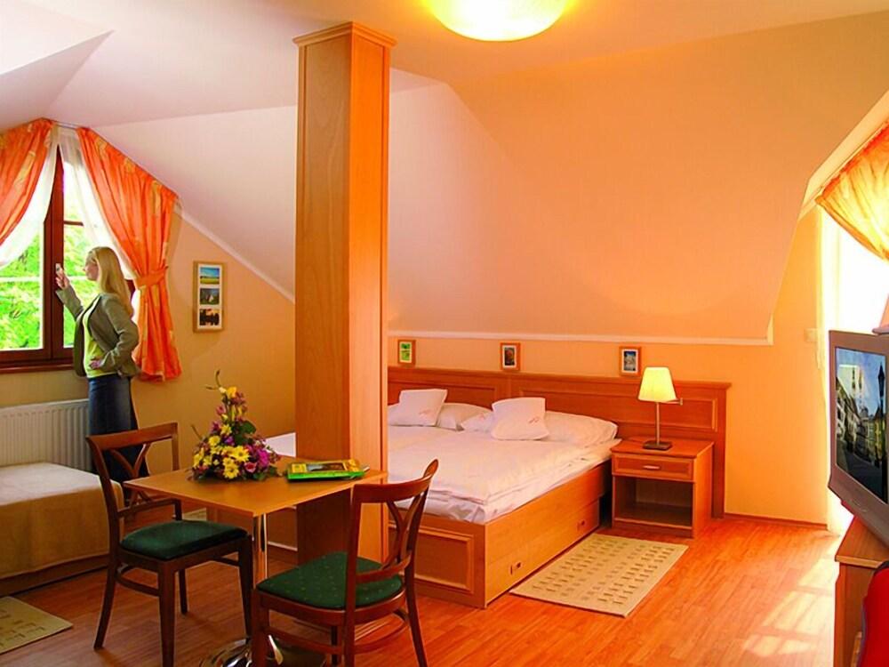 Vadászkürt szálláshely Sopron (ra)