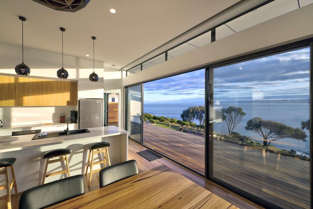 Freycinet Coastal Retreat