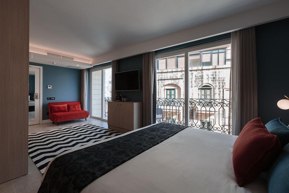 123 MAINSTREET boutique hotel