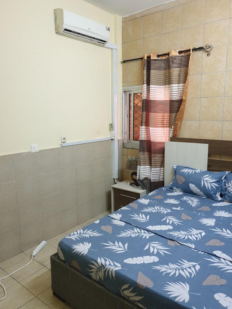 Makepe St Tropez Apartments - Orange Cam