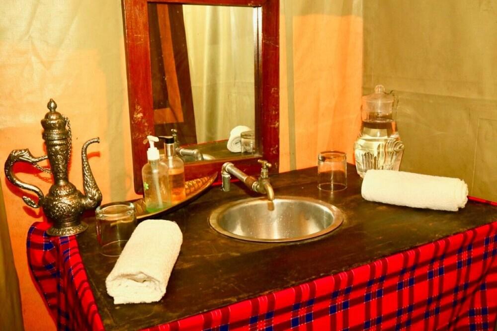 Rongai Eleven Serengeti Camp