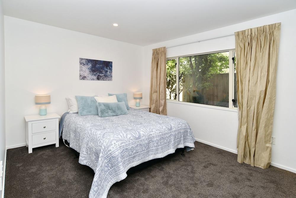 Moa Place - Christchurch Holiday Homes
