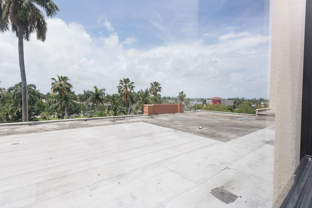 465 City View Hollywood Beach